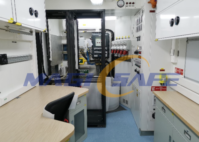 Pressurized Cabin for Zone 1 / Zone 2 Hazardous Areas