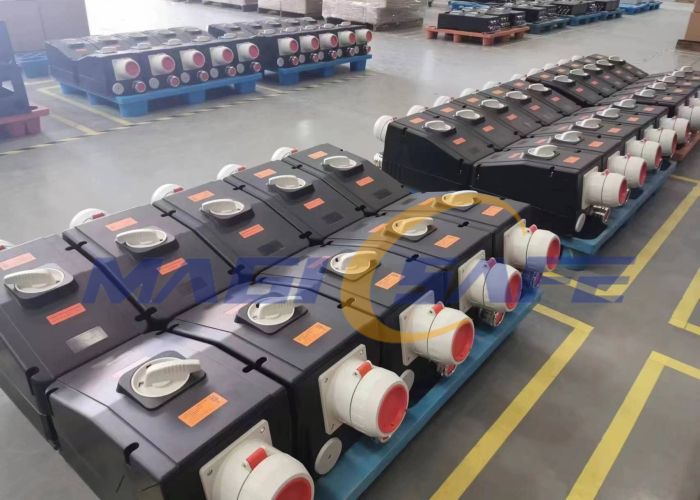 Explosion-Proof Plugs and Sockets for Hazardous Areas